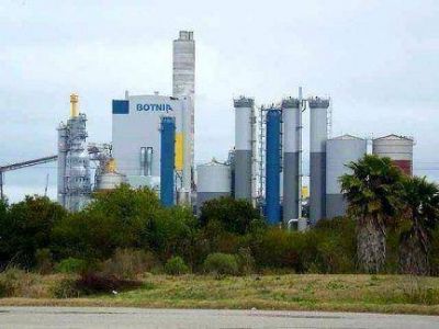 Realizaron nuevo monitoreo a la ex Botnia y la semana que viene analizar�n el r�o Uruguay 