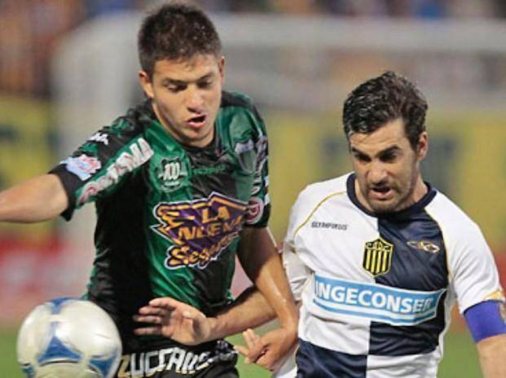 Ferrari volvi� a entrenar diferenciado y es duda en Central para jugar con Olimpo