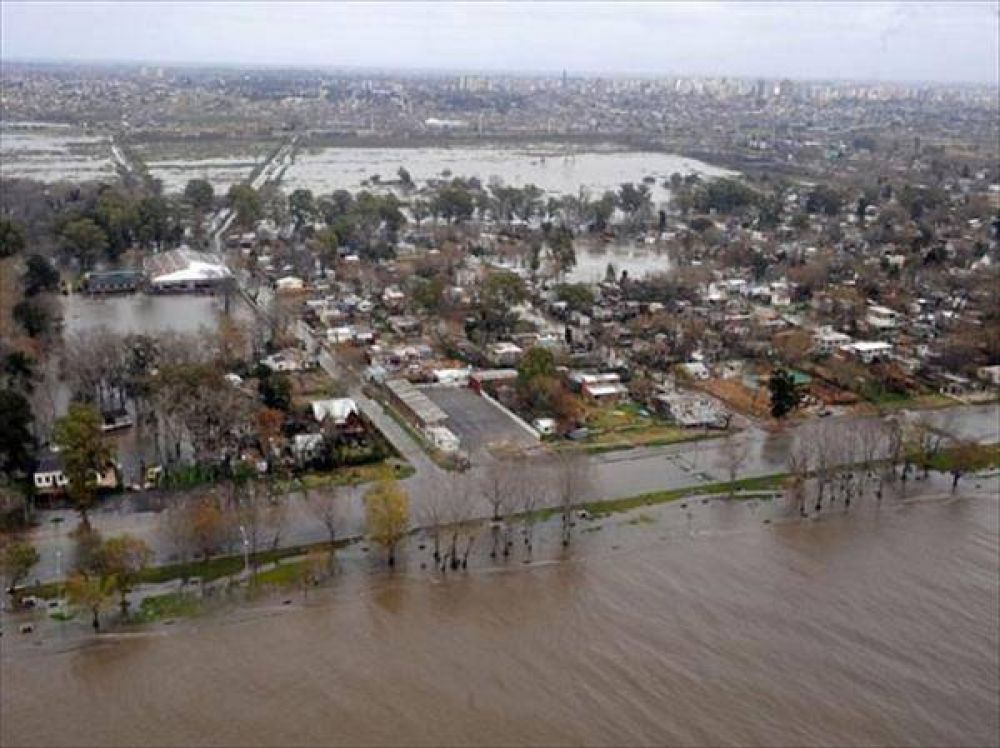 Grinberg: "El panorama de las inundaciones es t�trico y no hay soluciones a la vista" 
