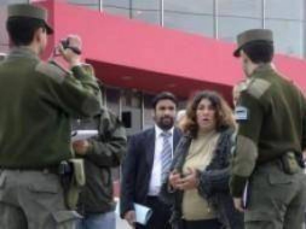 Malvinas Argentinas: Atacan casa de mujer que enfrent� a Cariglino y la amenazan de muerte
