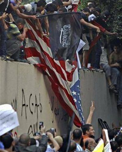 D�a de furia contra dos sedes diplom�ticas norteamericanas