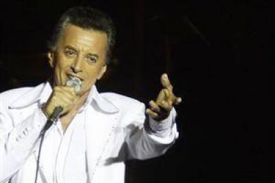 Palito Ortega fue internado en la Fundaci�n Favaloro