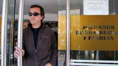 Vandenbroele mantiene su declaraci�n de ingresos por 2.000 pesos al mes