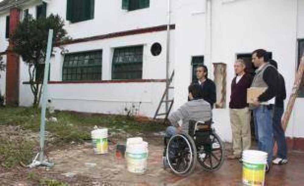  Supervisan obra en la futura sede del CBC de Escobar
