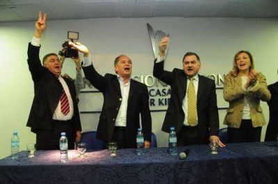 Intendentes K repudiaron la �ltima publicaci�n de Noticias