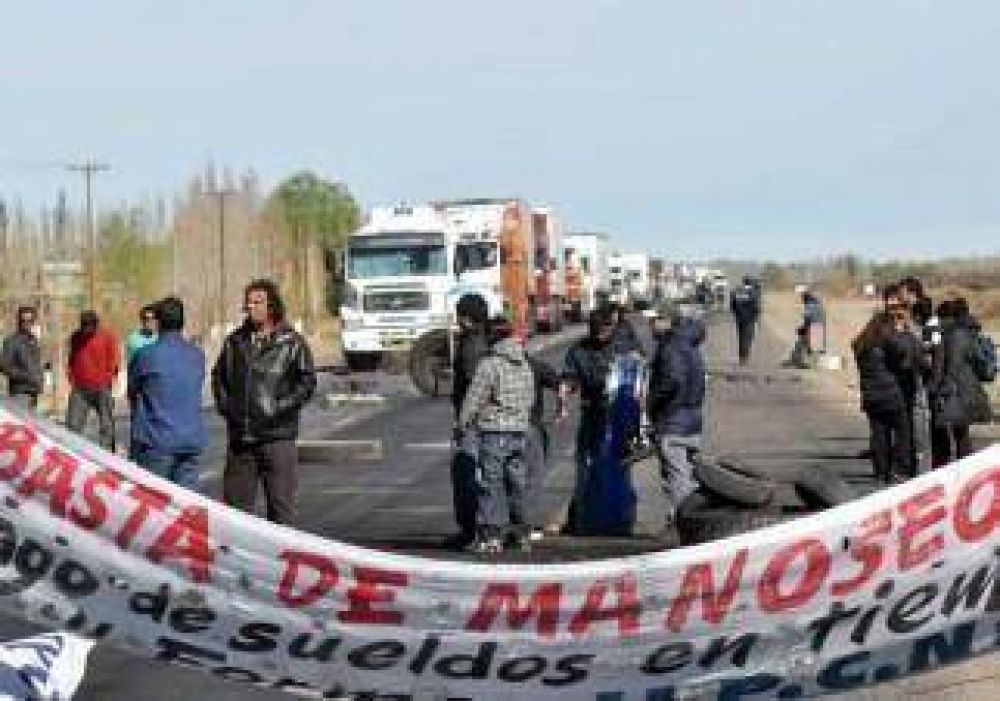 Plottier: prometen auxilio y se levantan los cortes 