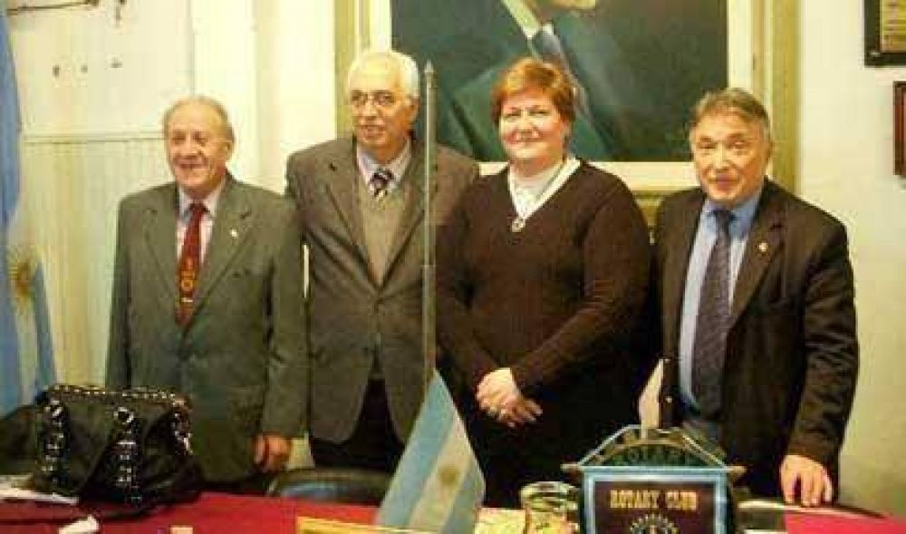 Celebraron el D�a de la Industria en Rotary Sarandi