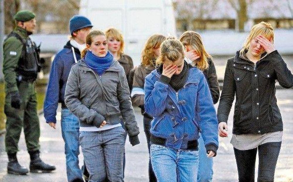 Terror en una escuela alemana: mat� a 15 personas y se suicid�