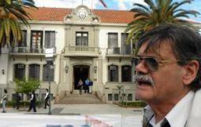 Un sector sindical, decidido a confrontar con la �Casa de las Tejas�