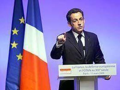 Sarkozy anunci� el regreso de Francia al mando militar de la OTAN 