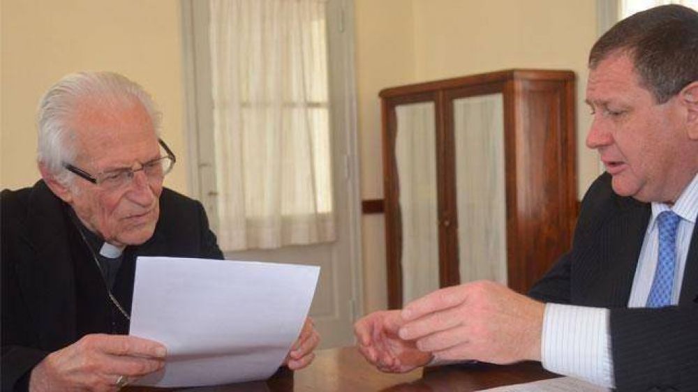 Rogel present� un proyecto para penalizar la venta de beb�s