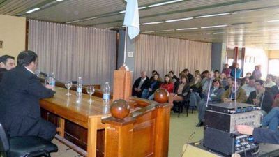 Concejos Deliberantes de la costa del Uruguay se reunir�n en Gualeguaych�	
