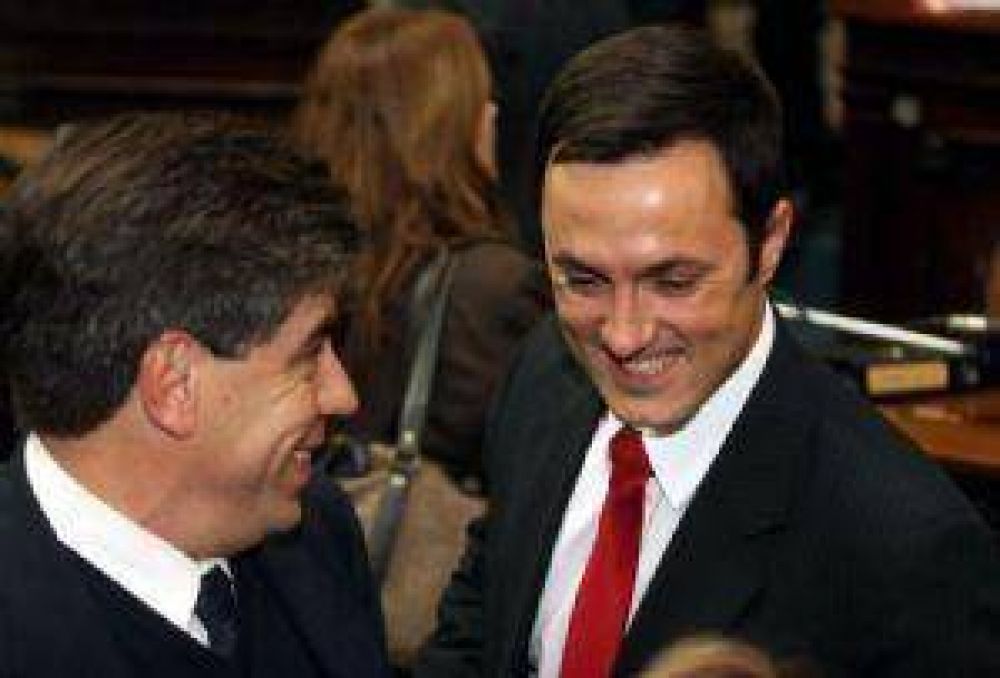 La oposici�n unida aprob� la ley Petri