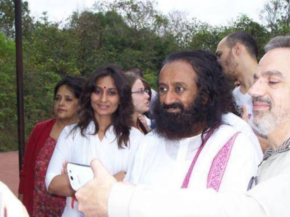 La AFIP demor� la salida de Ravi Shankar en el aeropuerto de Iguaz�