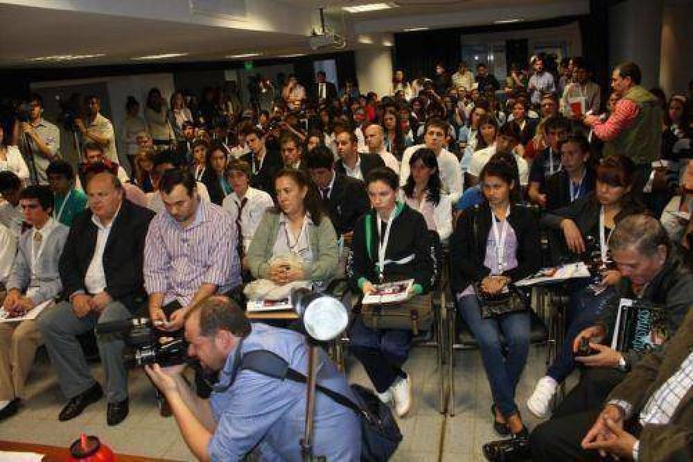 J�venes de toda la provincia debatir�n sus proyectos en una nueva edici�n del Parlamento Estudiantil
