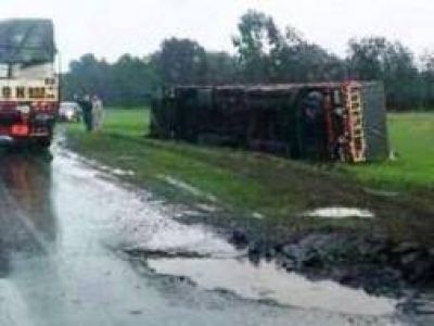 Vecinos de San Antonio de Areco contin�an con las protestas por el estado de la Ruta 41