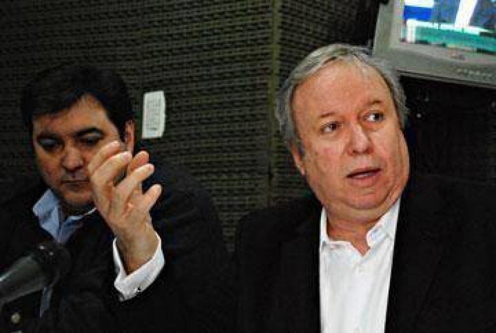 Dur�sima r�plica del gobernador al ministro Julio De Vido