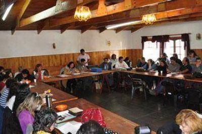 Docentes en congreso determinan acciones a seguir