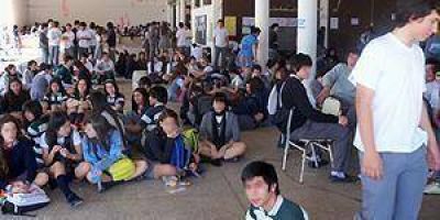 Afirman que la droga se instal� en los colegios y las aulas