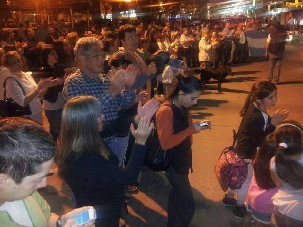 Luj�n se sum� a los cacerolazos