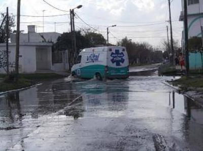 Siguen pidiendo se desagote la calle Mozart