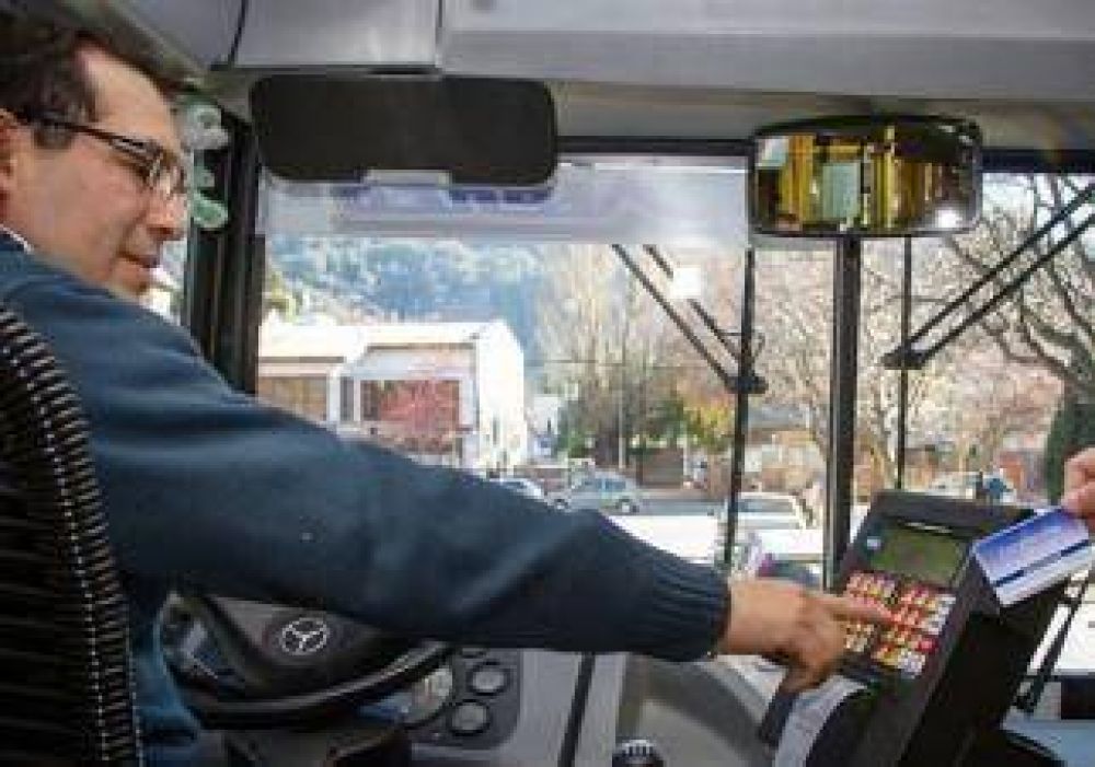 Estudiantes s�lo podr�n viajar con la nueva tarjeta 