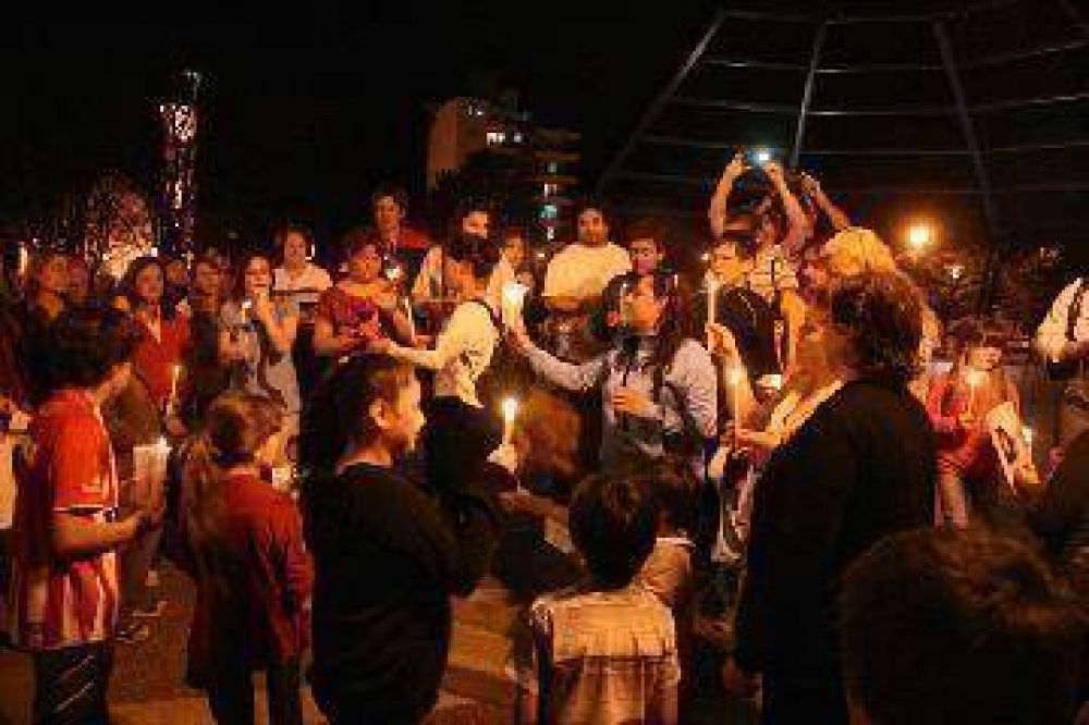 Sof�a: los padres de la nena participaron de la concentraci�n en la Plaza	