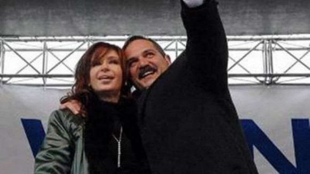  Opositores quieren juntar un mill�n de firmas contra la re-reelecci�n