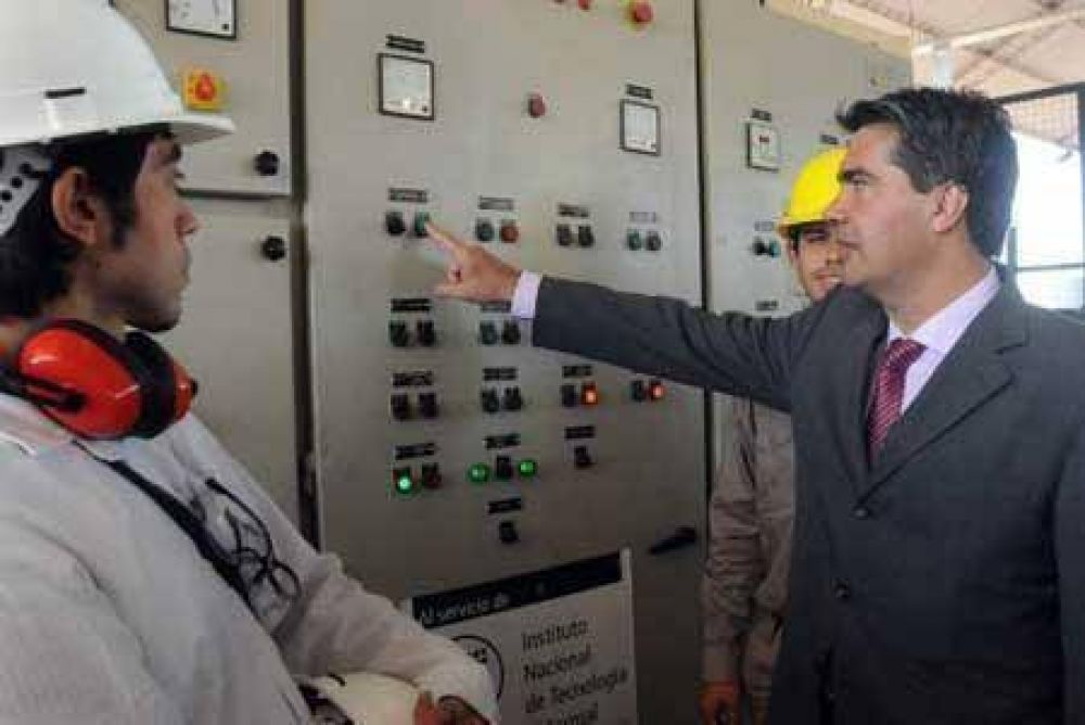 Capitanich inaugur� planta que transforma residuos en energ�a 