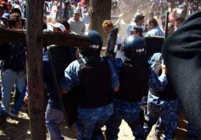 �Desde barrios de pie repudiamos la represi�n del Estado� 