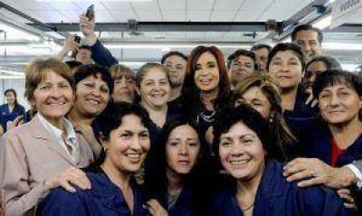 "Los cataclismos que tuvo el pa�s fueron los gobiernos que hundieron a los argentinos"