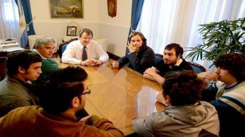 Bahl se interioriz� sobre la pe�a del estudiante que se realizar� en Oro Verde