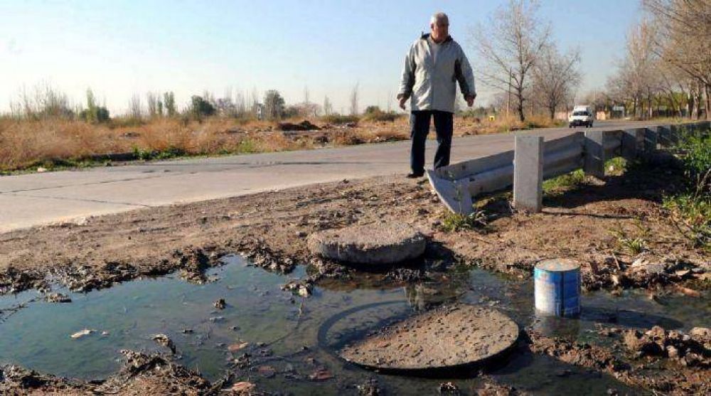  En Panquehua est�n hartos del desborde de las cloacas