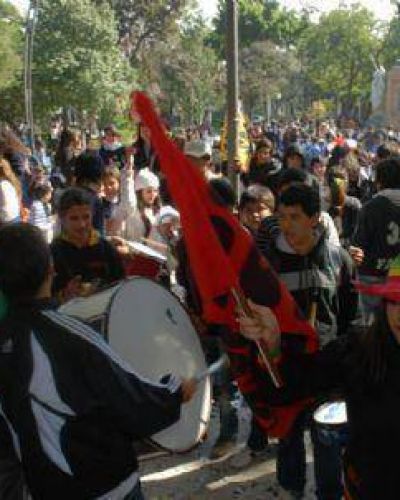 Las estudiantinas deber�n llegar a su fin a la hora cero
