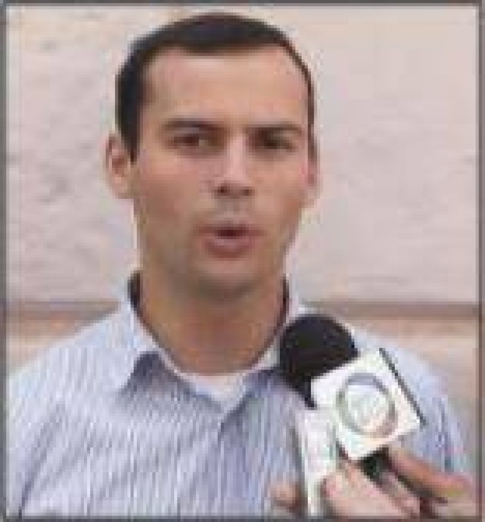 Anunciaron la construcci�n de albergues estudiantiles en el interior