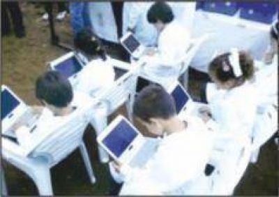 Conectar Igualdad acompa�ar� a alumnos y docentes en Jard�n Am�rica y Puerto Iguaz�