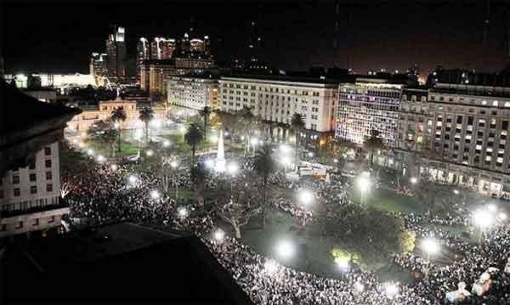 Manifestaci�n de opositores en la Plaza de Mayo con reclamos al Gobierno nacional
