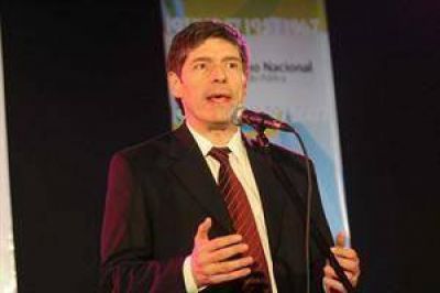 Abal Medina dijo que el cacerolazo "tuvo mucho odio y agresi�n" e inst� a los opositores a "armar un partido"