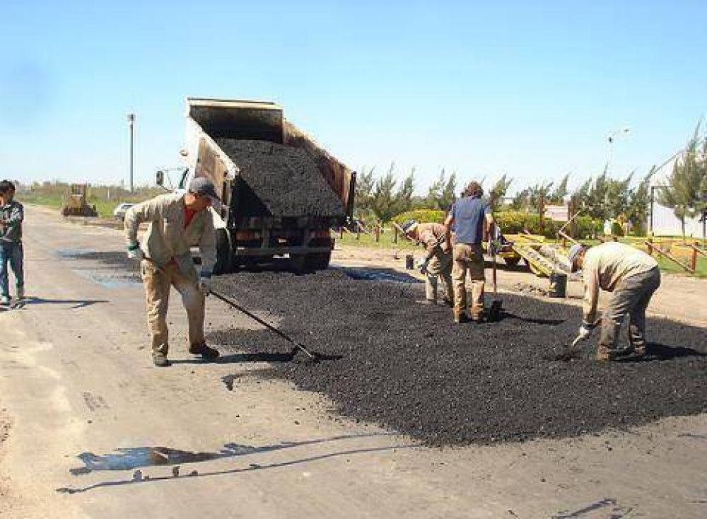 Bacheo en la ex ruta 197