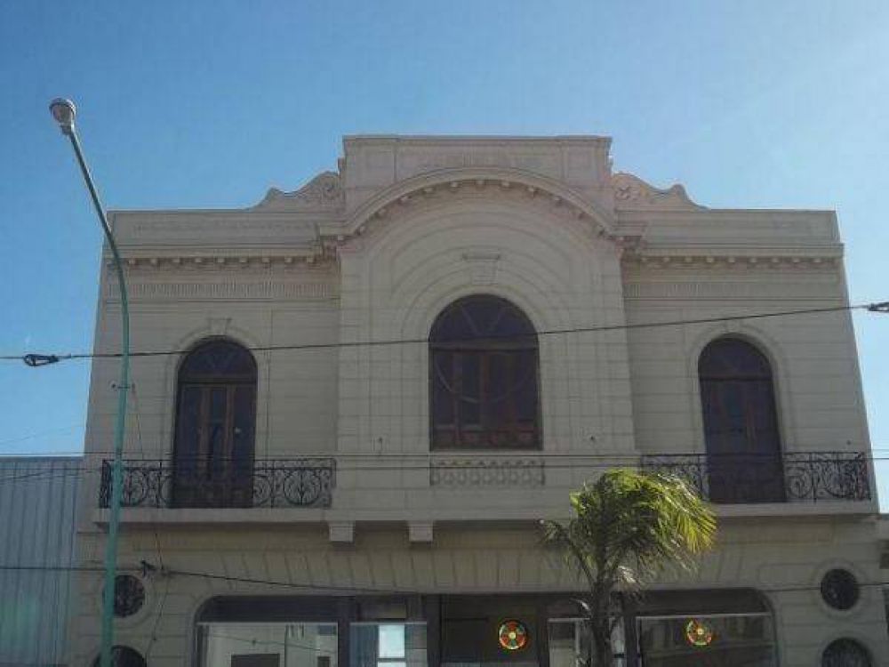 Secco inaugur� la Biblioteca Municipal