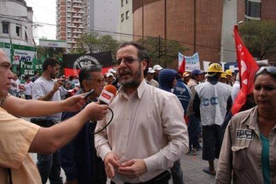 Mart�nez pedir� una comisi�n investigadora