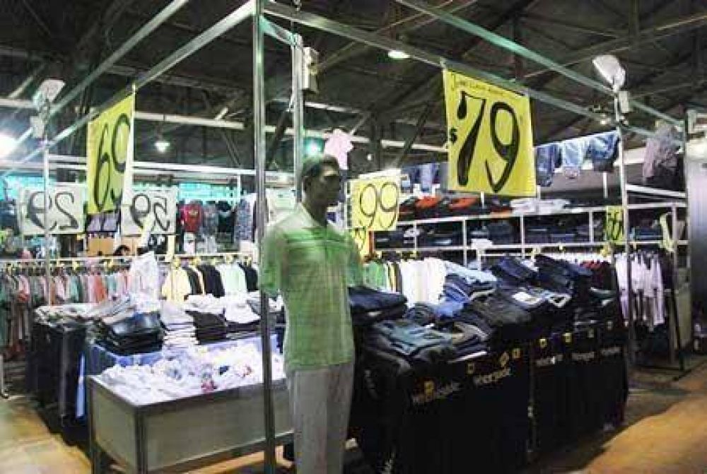  Piden que se controle y proh�ban las Ferias de la Moda 	