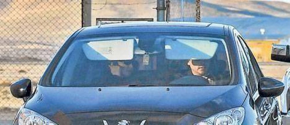 CFK subestim� los cacerolazos, viaj� al Sur y va por m�s