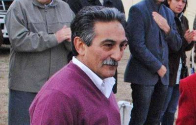 Uriburu: "tengo que ponerle candado al pueblo y cerrarlo", dice el intendente por el cierre del frigor�fico