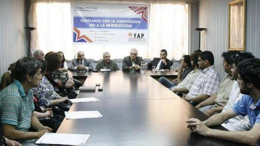 El FAP apunta a la participaci�n ciudadana para frenar al proyecto de la re-reelecci�n