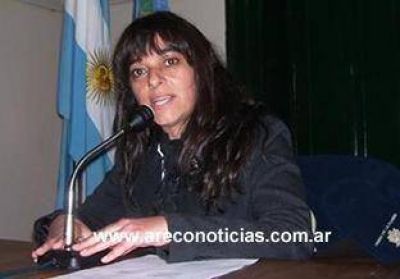 Renunci� la secretaria Mar�a Marta Barrera.