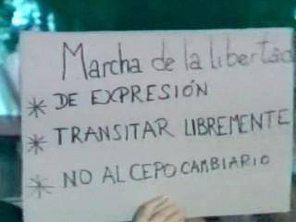 Tambi�n en San Luis hubo cacerolazo contra Cristina