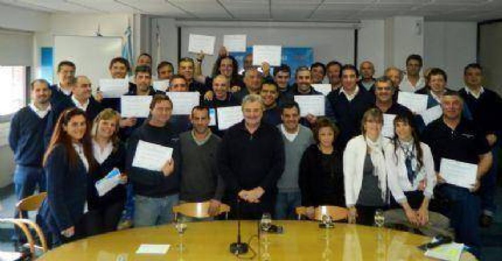 OSSE entreg� diplomas a los agentes que se capacitaron en Curso de Liderazgo