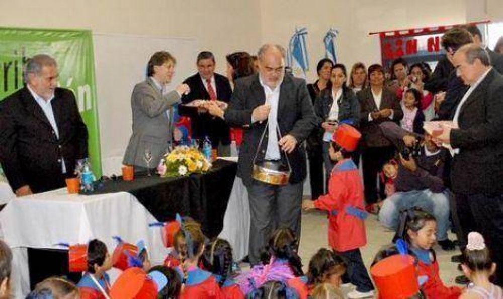 "Hacemos realidad nuestro proyecto de fortalecer los gobiernos locales"