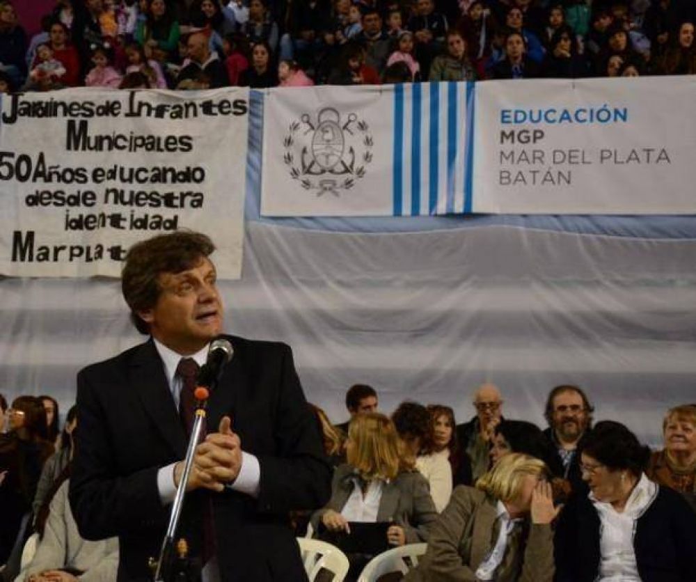 Se festej� el cincuentenario de los Jardines de Infantes Municipales